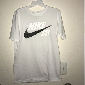 Nike logo t-shirt